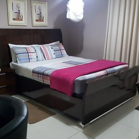 Cypress Executive Lodge Livingstone Esterno foto